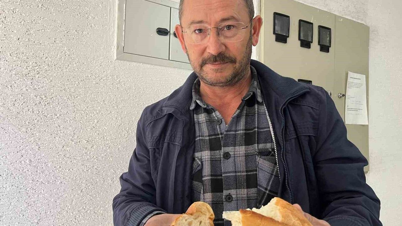 Eskişehir'de poşet çıkan ekmekle ilgili inceleme: Tarım Müdürlüğü risk tespit etmedi