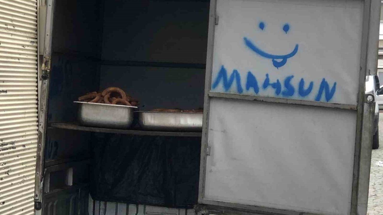 Eskişehir'de Tatlıların Sağlıksız Koşullarda Taşınması Endişe Yarattı