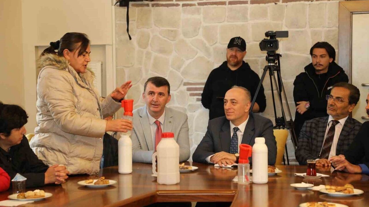 Eskişehir’de Yörükkırka’da Yetiştiricilere Süt Sağımı ve Hijyen Eğitimi