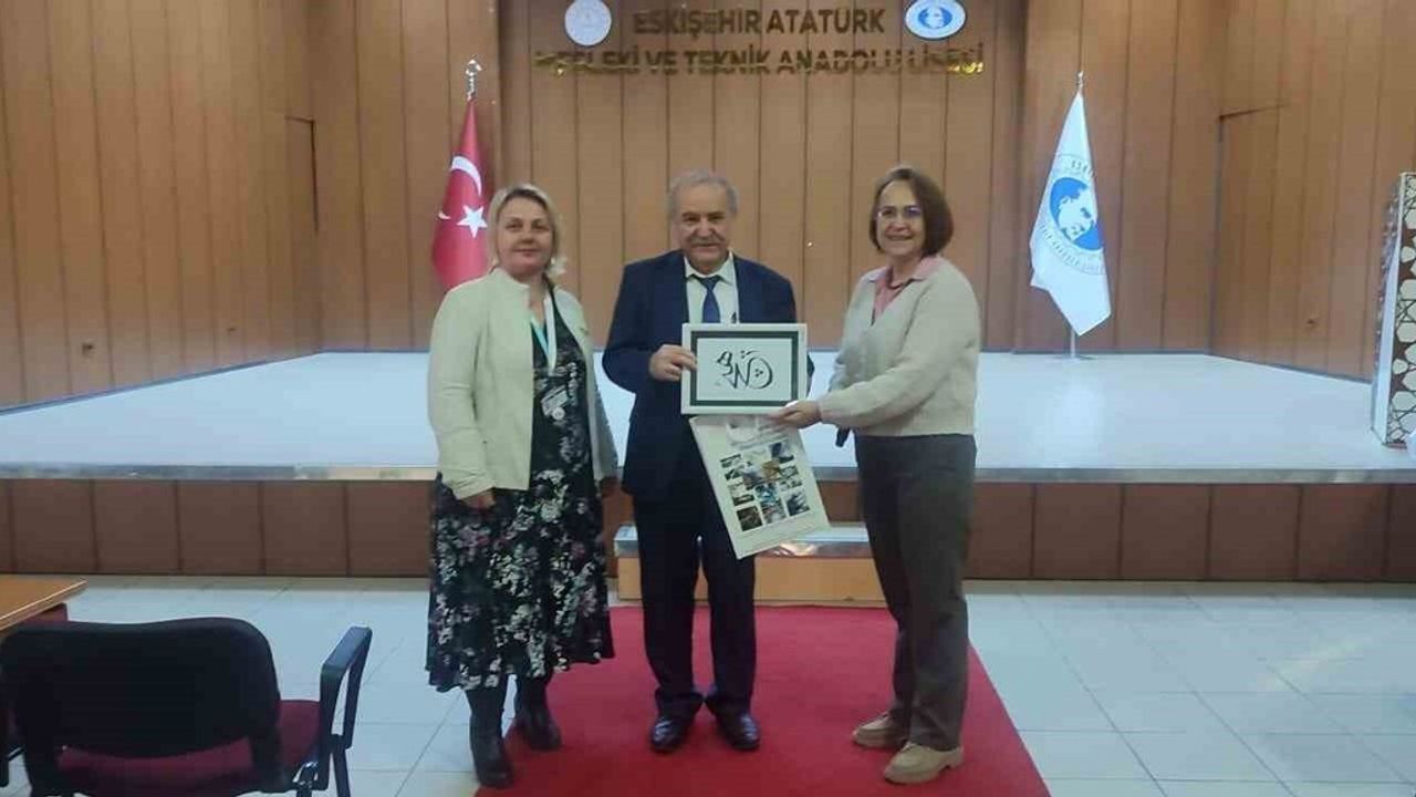 Eskişehir'de 'Yunusa Yolculuk Projesi' kapsamında 'Kendini Bilmek ve Yunus Emre’nin Düşünsel Dünyası' etkinliği