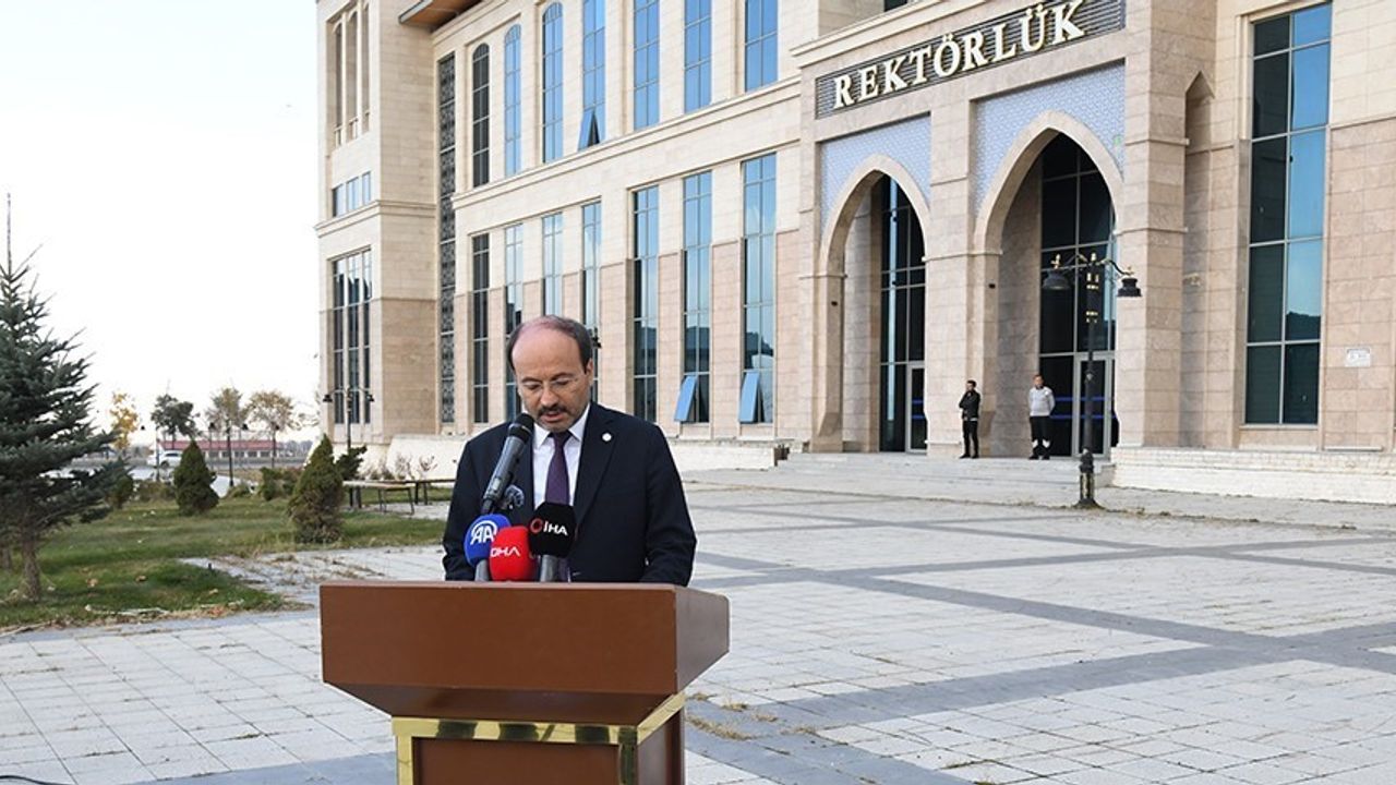 ETÜ'de Nermin Tirit anısına farkındalık yürüyüşü: "Kadına yönelik şiddetin hiçbir biçimi kabul edilemez"