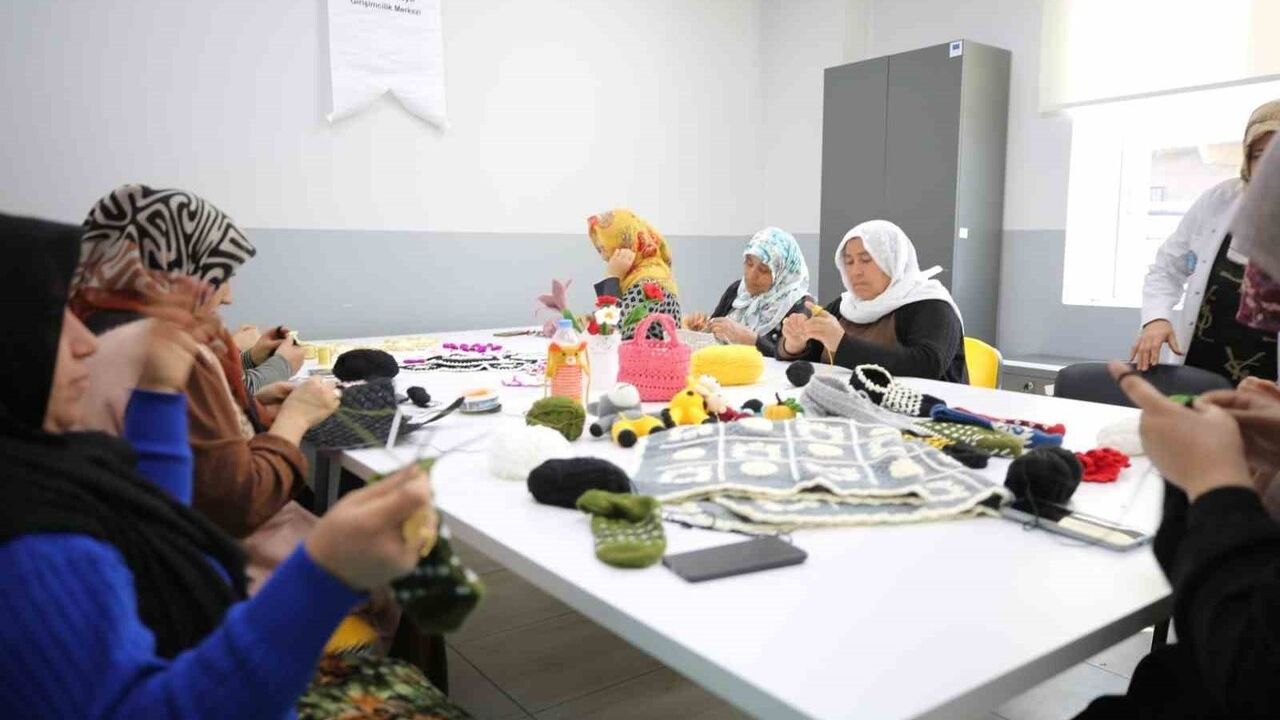 Eyyübiye'de 160 kadın Şanlıurfa Sosyal Girişimcilik Merkezi'nde eğitimle güçleniyor