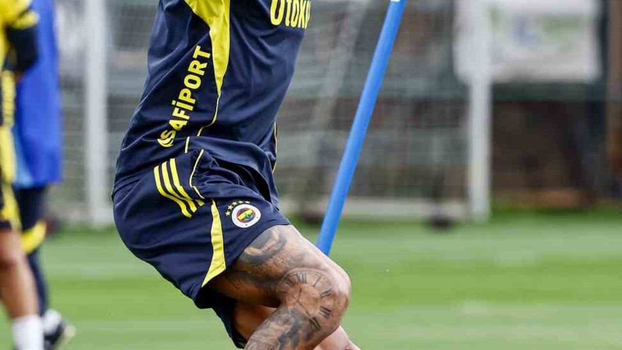 Fenerbahçe, Çaykur Rizespor Maçı Öncesi Tedesco Yönetiminde Hazırlıklarını Sürdürdü