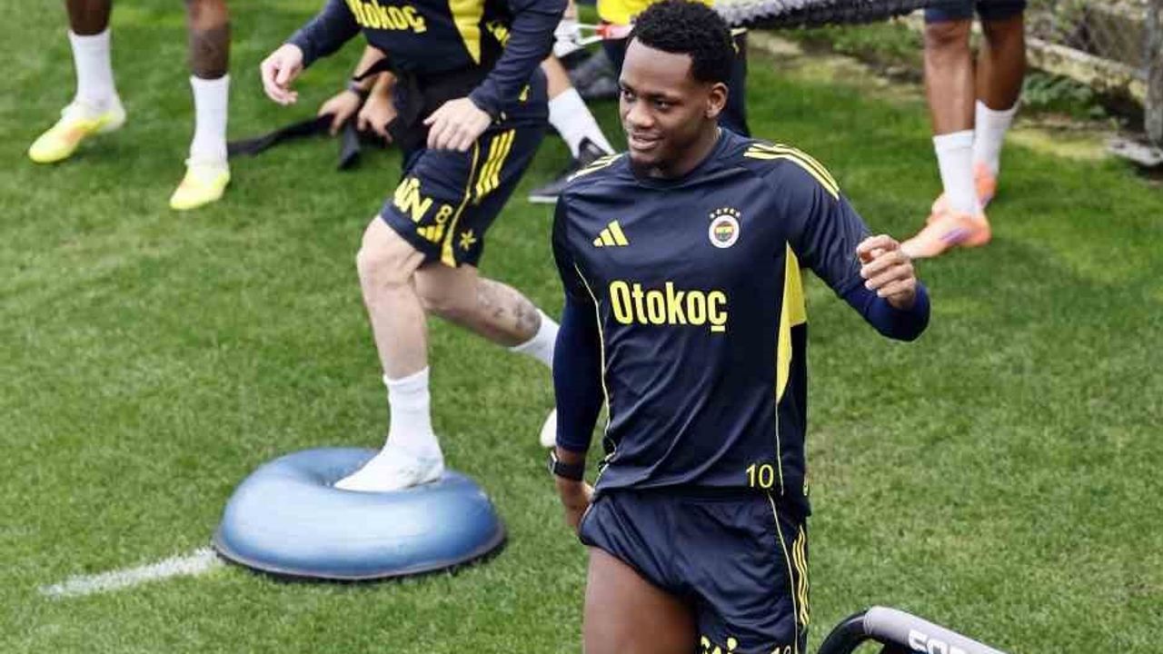 Fenerbahçe, Trendyol Süper Lig 13. hafta öncesi hazırlıklarını sürdürüyor