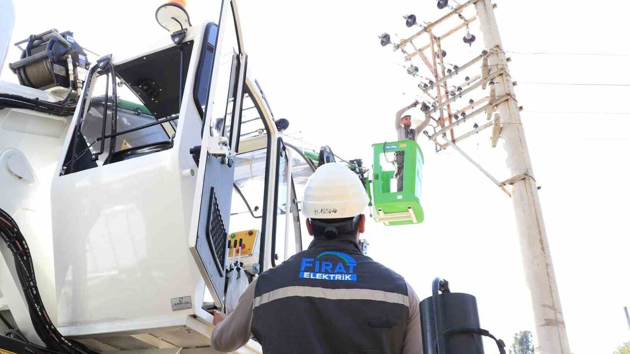 Fırat EDAŞ kışa hazır: Doğu Anadolu’da saha ekipleri ve mobil kaynaklarla enerji sürekliliği sağlanıyor