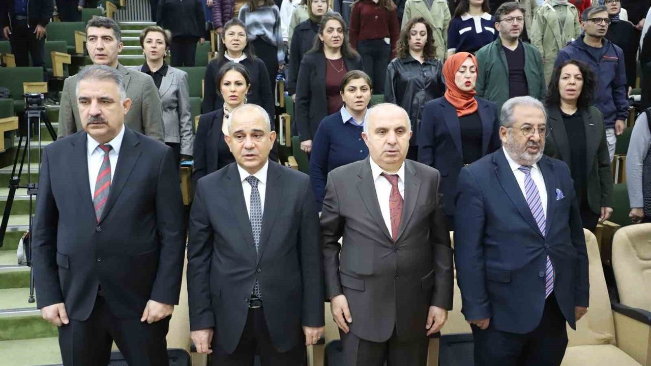 Fırat Üniversitesi'nde 'Atatürk’ün İleri Görüşlülüğü' konferansı