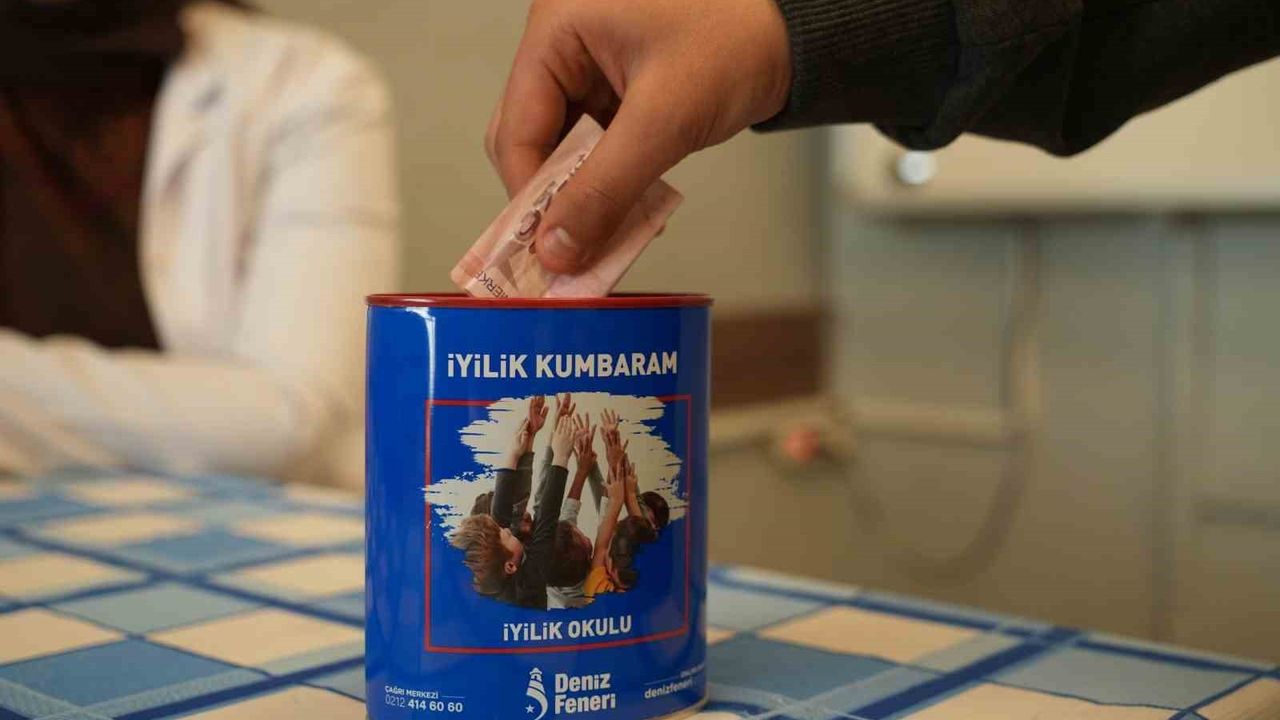 Gaziantep’te lise öğrencilerinden 'Bir Günlük Harçlığım Gazze'ye' kampanyası