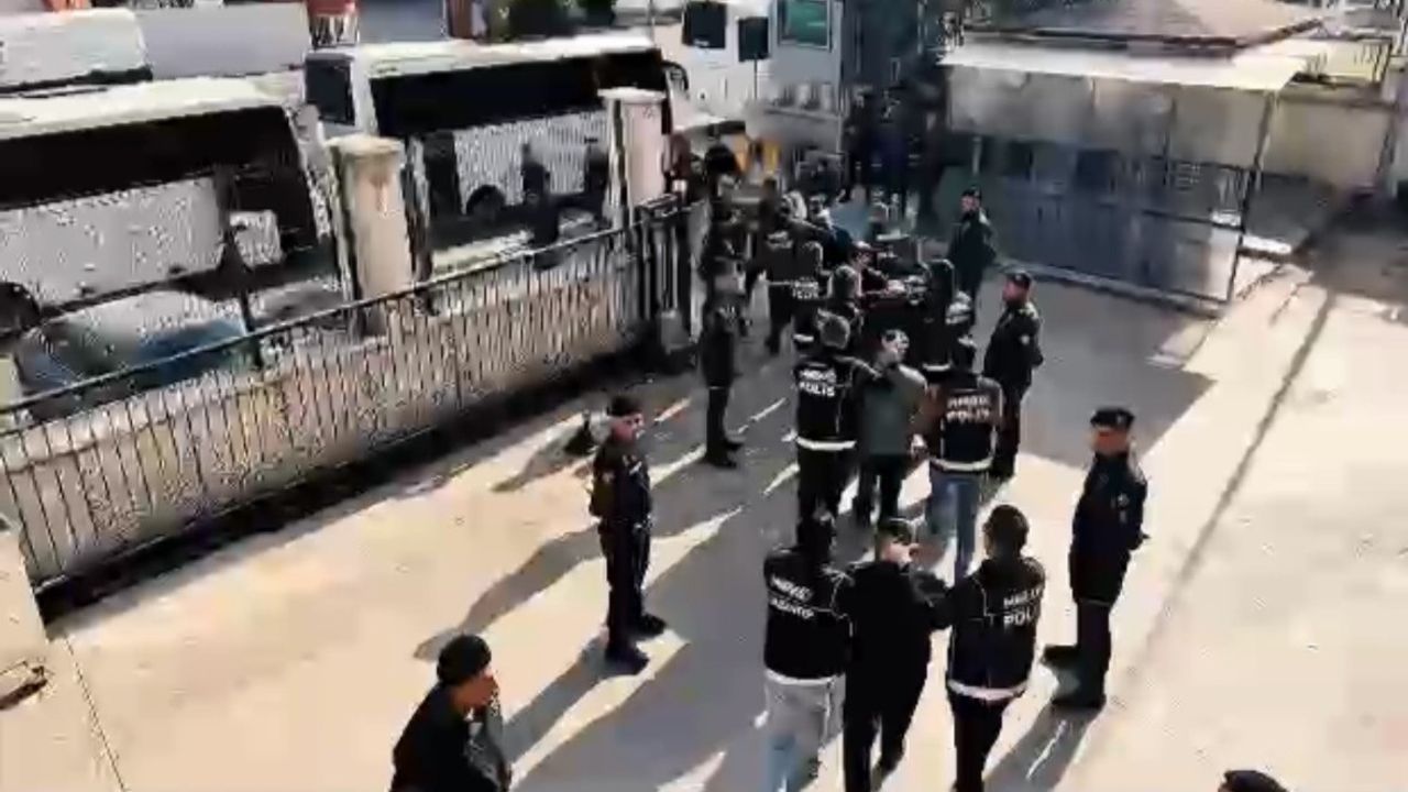 Gaziantep’te uyuşturucu operasyonu: 31 şüpheliden 16 tutuklandı, 13 adliyeye sevk edildi