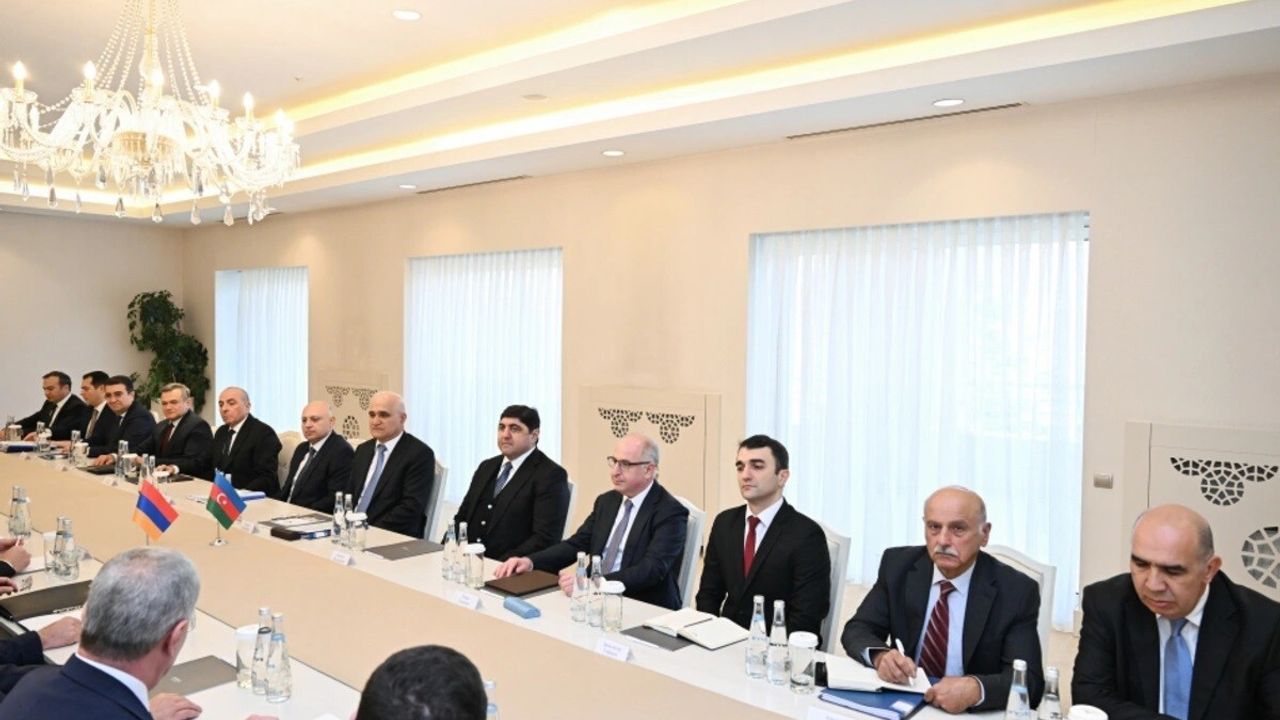 Gebele’de 12. Ermenistan‑Azerbaycan Sınır Belirleme Komisyonu Toplantısı — 16 Ocak 2025 Mutabakatı Yeniden Teyit Edildi