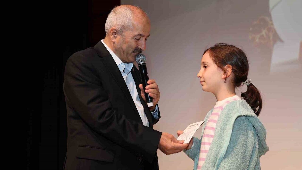 Gebze Belediyesi'nden Ara Tatilde 'Harika Kanatlar Dünya Turu' Gösterimi