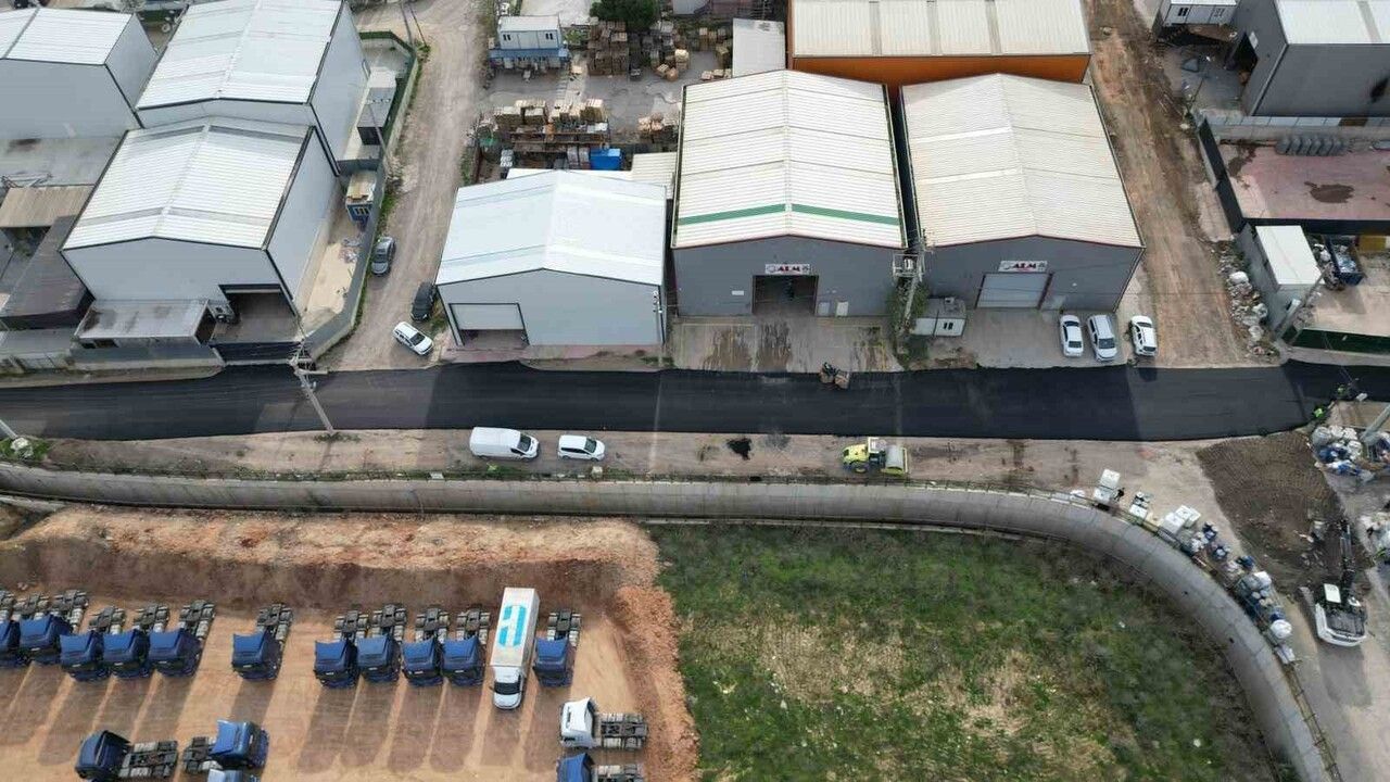 Gebze’de Balçık Mahallesi Parseller Bölgesinde Stabilize Yollar Sıcak Asfalta Kavuşuyor