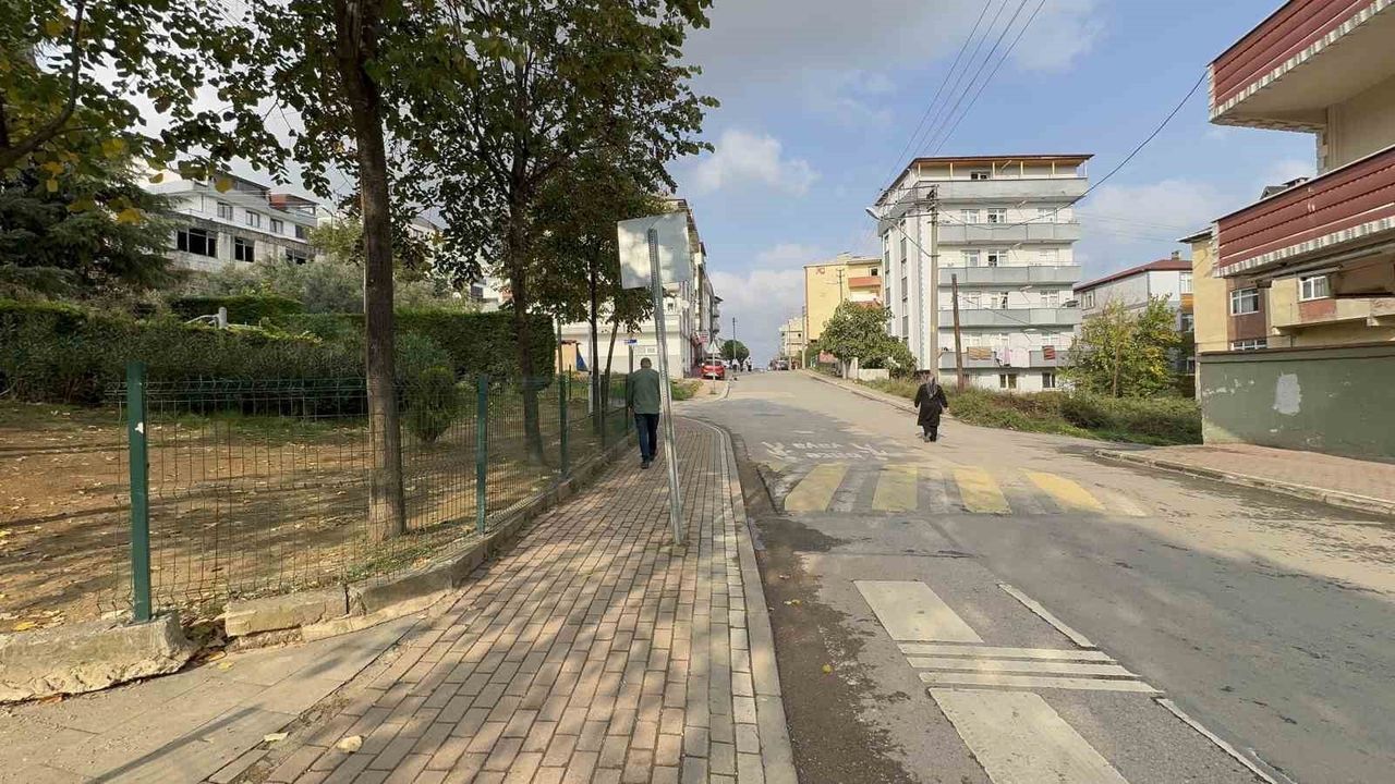 Gebze'de çöp kamyonunun çarptığı belediye işçisi yaşamını yitirdi