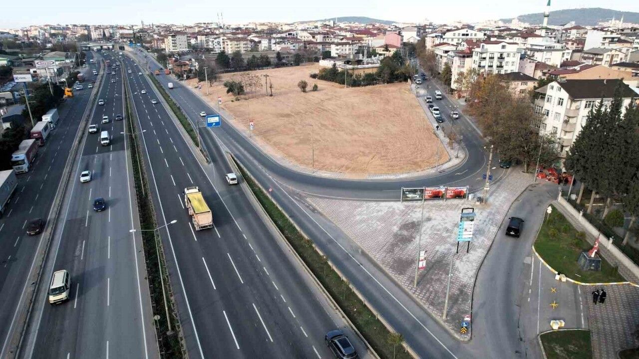 Gebze Eski Hal Kavşağı yenilendi: Eski Bağdat Caddesi Hükümet Caddesi'ne bağlandı