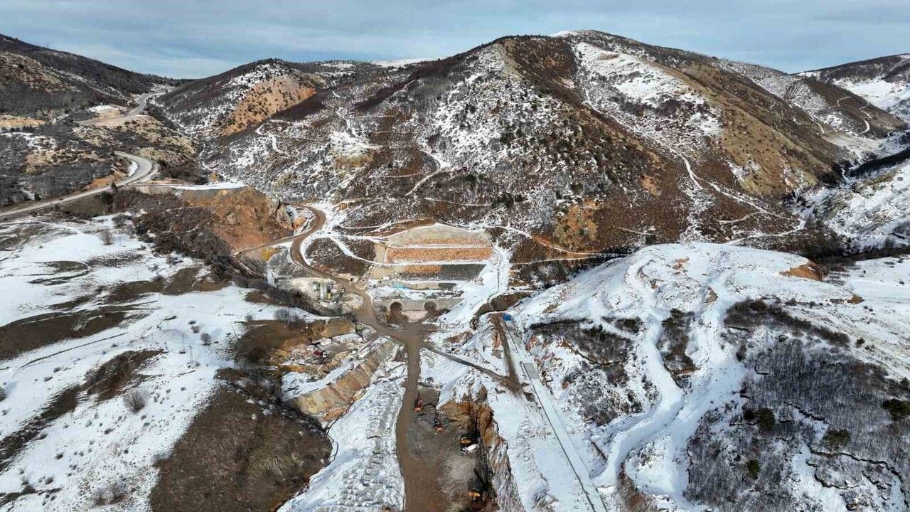 Geminbeli Tüneli yine tamamlanamadı; bu yıl da hizmete açılamayacağı bildirildi
