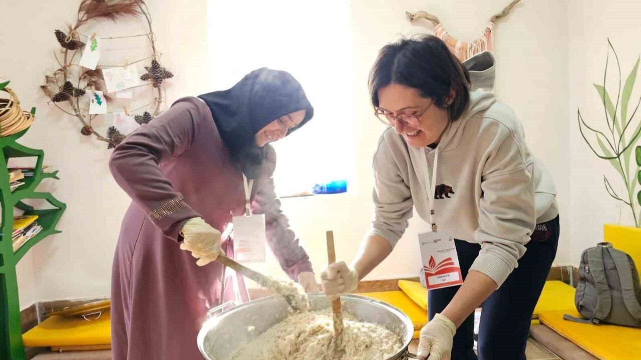 Genç AR-GE Anne-Kız Keşif Kampı Samsun'da doğa temelli öğrenme ve aile iletişimi odaklı gerçekleştirildi