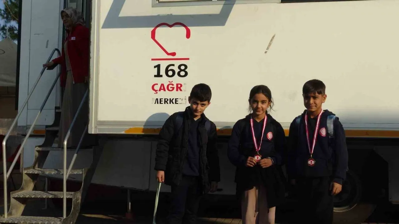 Gercüş'te 'Okulumda Kan’Panya Var' kampanyası başladı: Öğrenciler 'Kahramanlık Madalyası' ile teşvik ediliyor