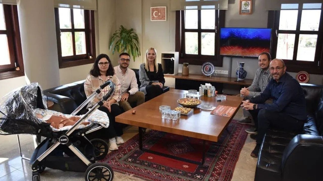 Germencik Belediyesi çelenk bütçesini hasta çocukların tedavisine yönlendiriyor