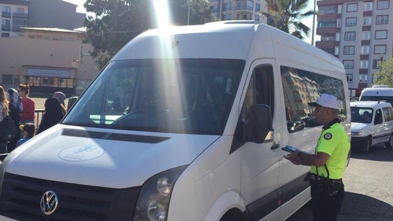 Giresun'da durak disiplini uygulaması: Dolmuş ve park denetimleri sıkılaştırıldı