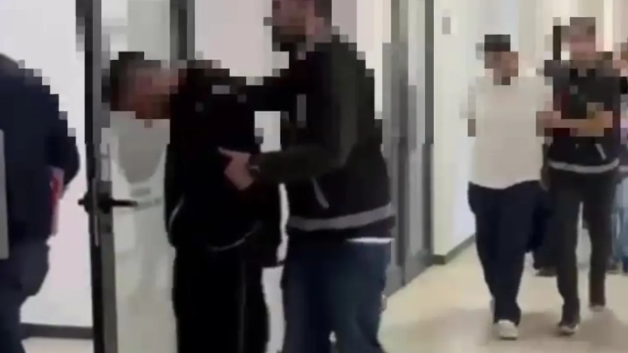 Gölcük'te sanayi sitesi iş yeri kurşunlanması: 4 şüpheli tutuklandı, 1 kişi adli kontrolle serbest