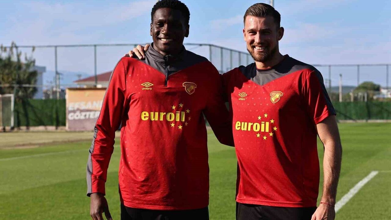 Göztepe’de Lis ve Heliton 12 maçta 1.080'er dakika ile öne çıktı