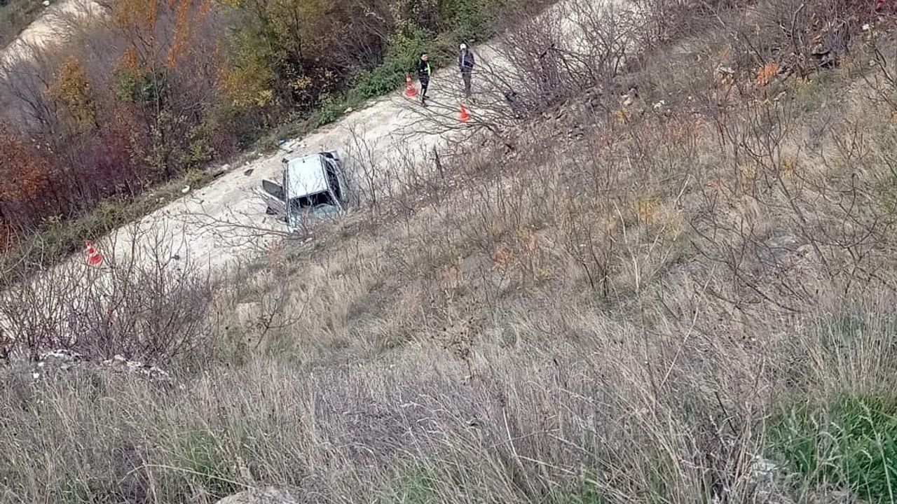 Gümüşhane’de otomobil 150 metrelik uçuruma yuvarlandı: 1 ağır yaralı