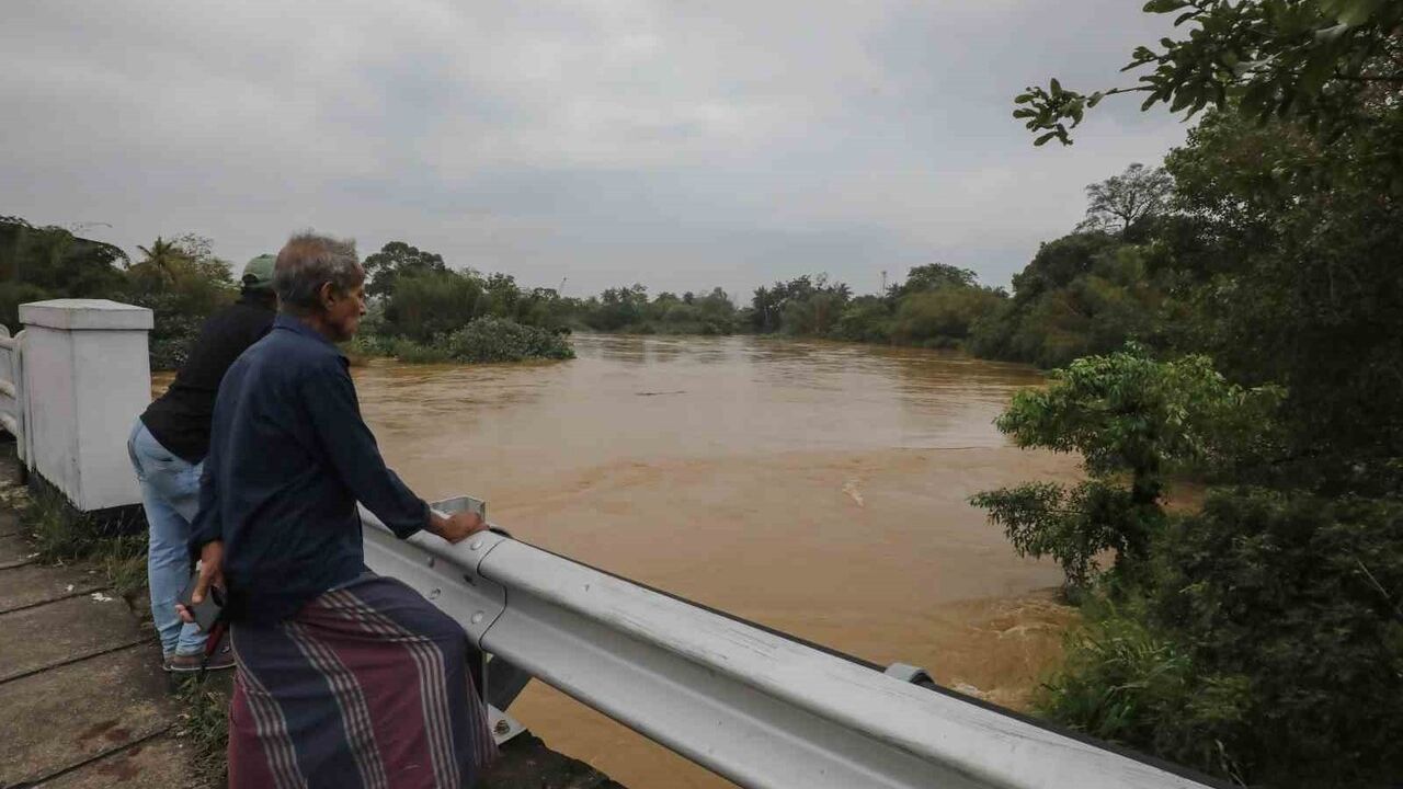 Güney Asya'da muson yağmurları: sel ve toprak kaymalarında can kaybı 535’e yükseldi