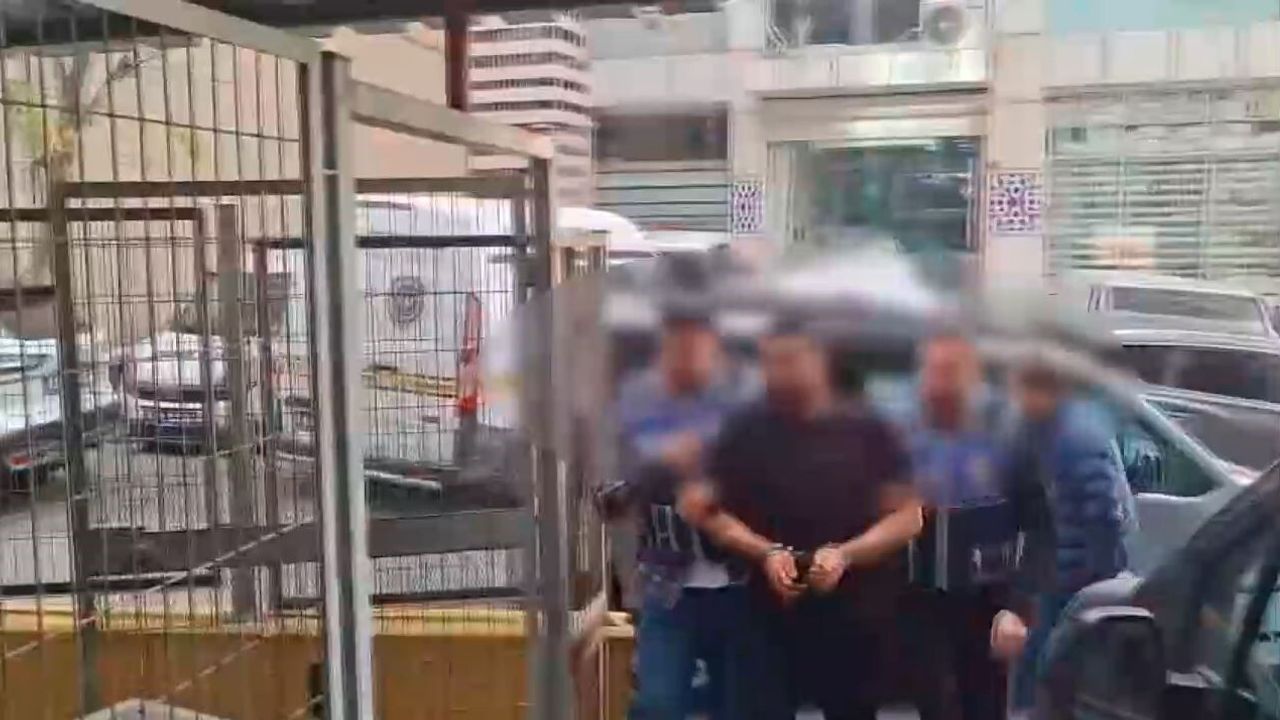 Güngören’de ödeme tartışması sonrası esnaf 2 kargo çalışanını bacaklarından yaraladı