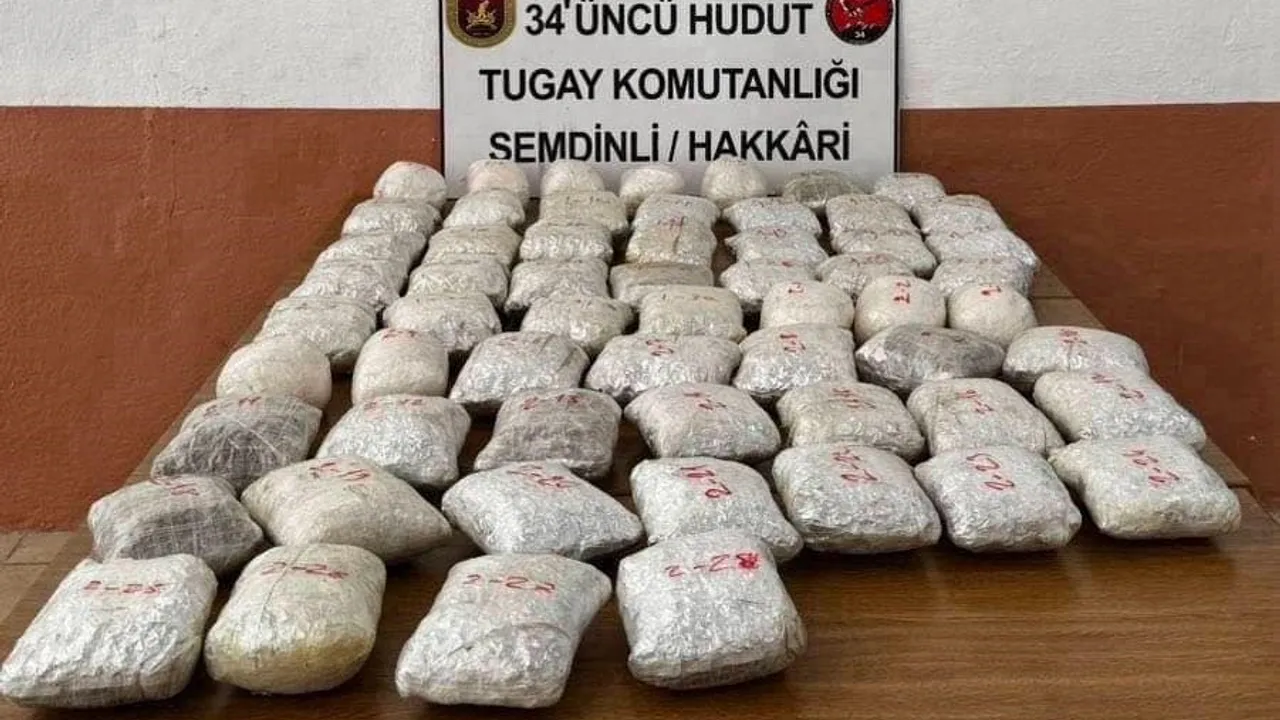 Hakkari Şemdinli sınırında 32 kilo 276 gram uyuşturucu ele geçirildi