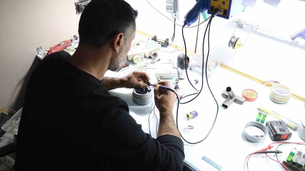 Haliliye Belediyesi atölyeleri kendi imkanlarıyla üretim ve onarım yapıyor