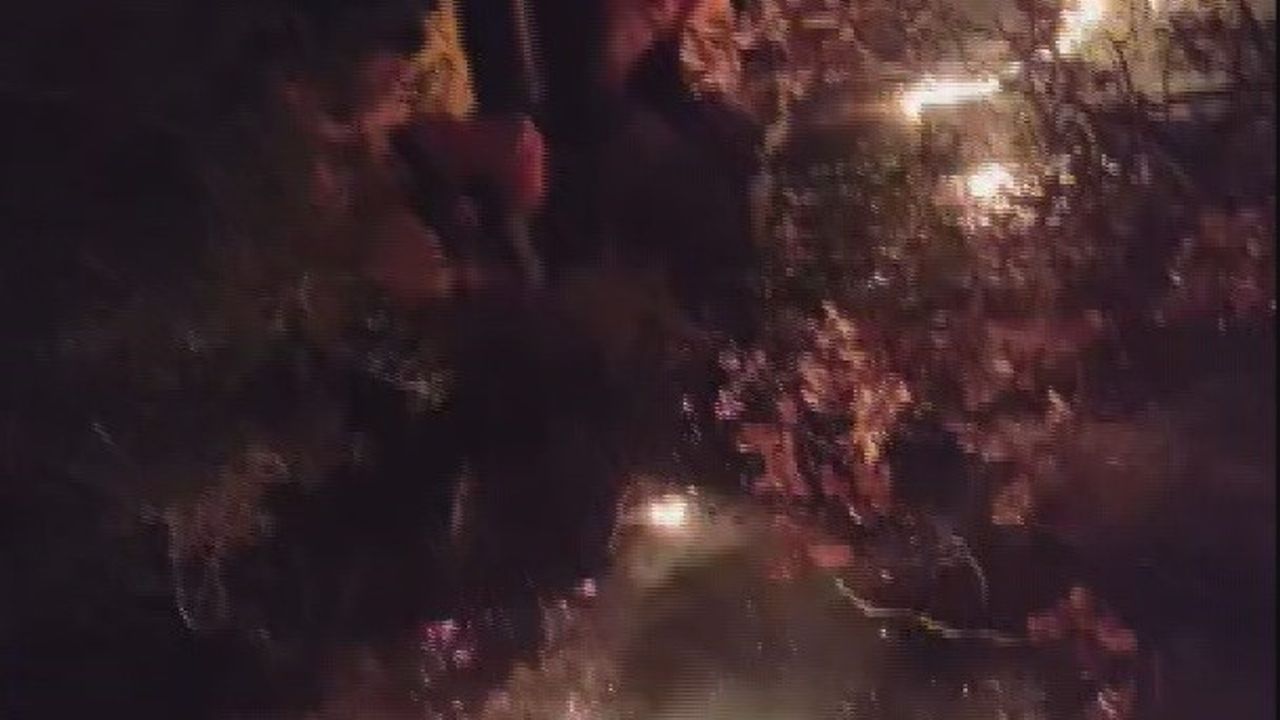 Hatay Arsuz'da yıldırımın neden olduğu orman yangını 16 saatte kontrol altına alındı