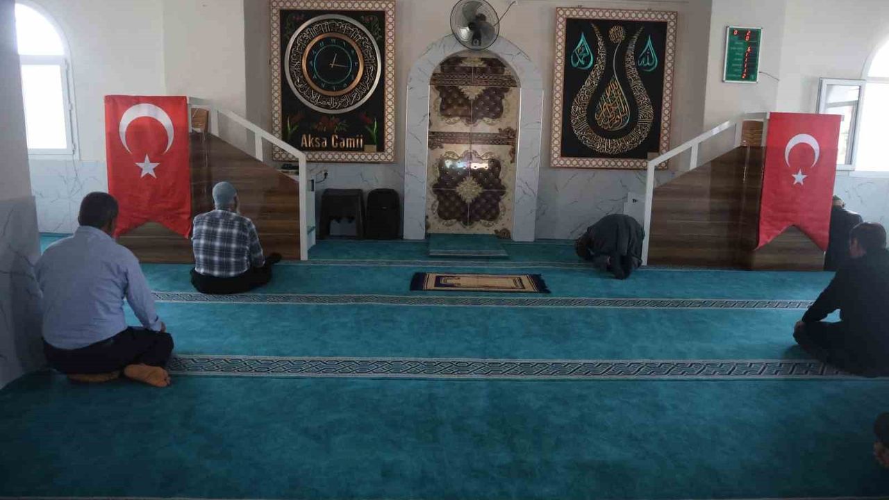 Hatay’da Deprem Sonrası 107’nci Cami: Aksa Camii İbadete Açıldı