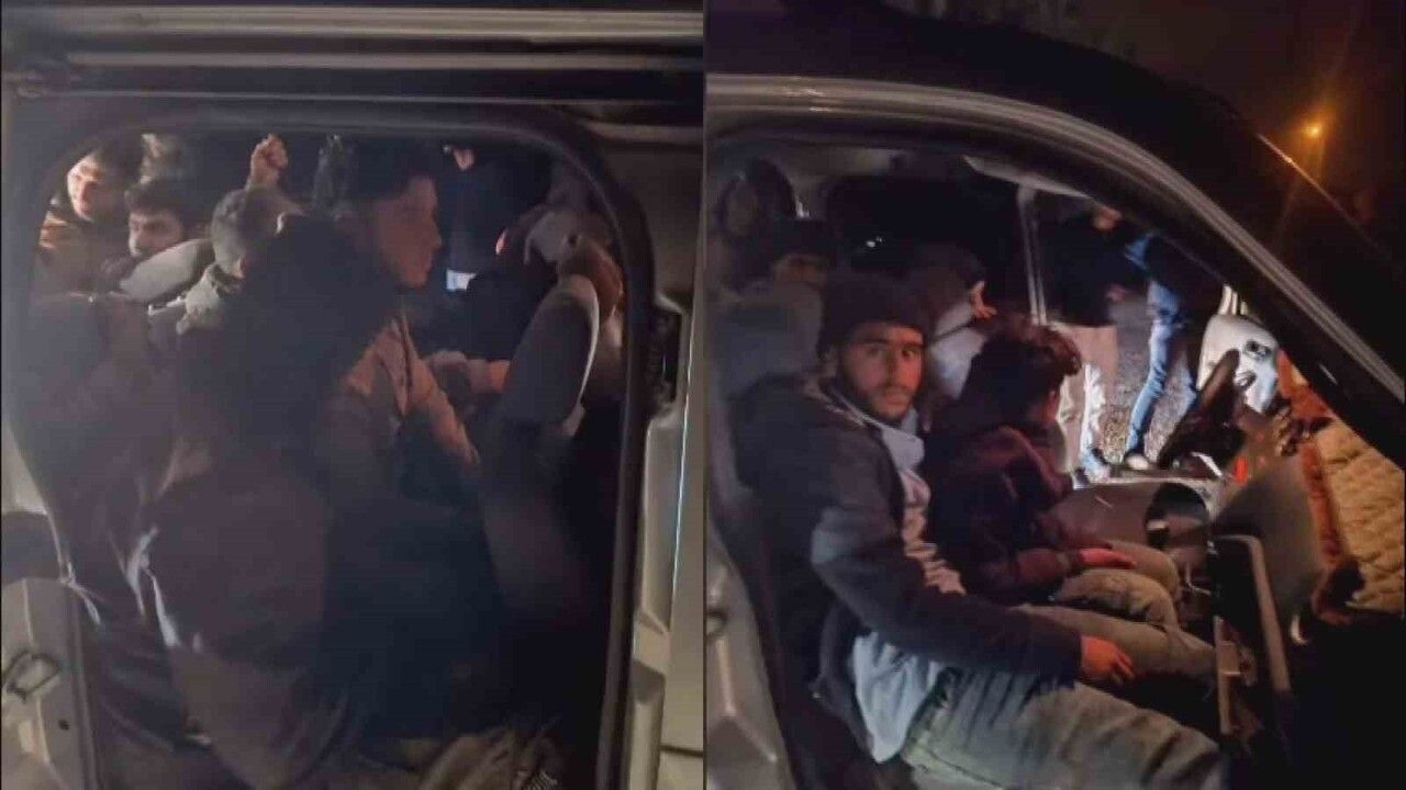 Hatay'da durdurulan hafif ticari araçta 13 göçmen yakalandı; organizatör tutuklandı