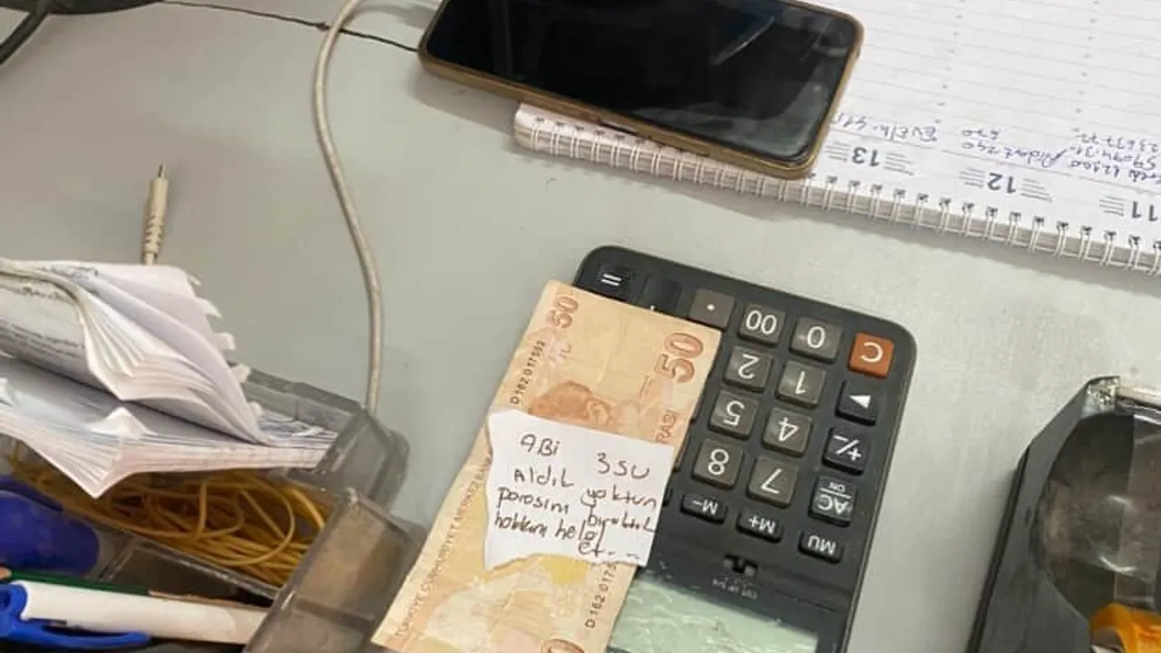 Hatay'da gençlerin 'hakkını helal et' notu esnafı duygulandırdı