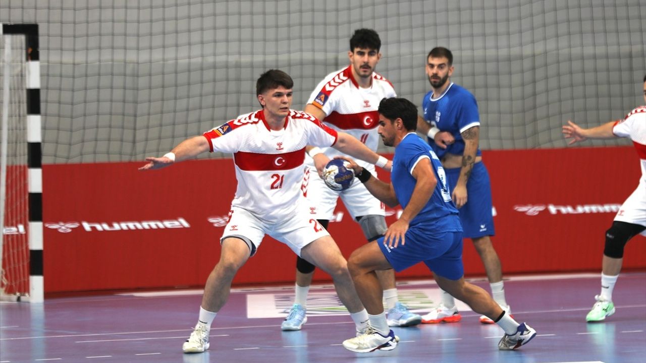 Hentbol: Türkiye, 2027 Dünya Şampiyonası Avrupa Elemelerinde Güney Kıbrıs Rum Kesimi'ni 35-19 Yendi