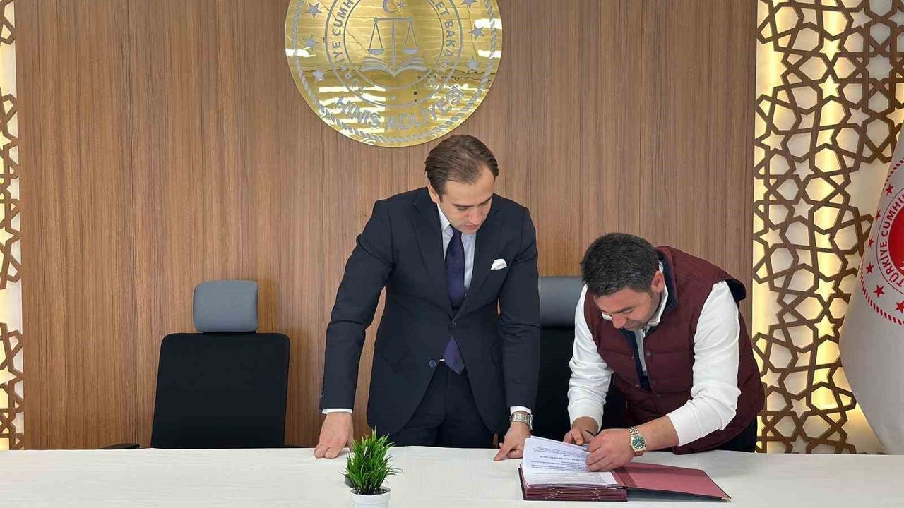 Hınıs'ta 21 Hakim ve Savcı Lojmanı İçin Protokol İmzalandı