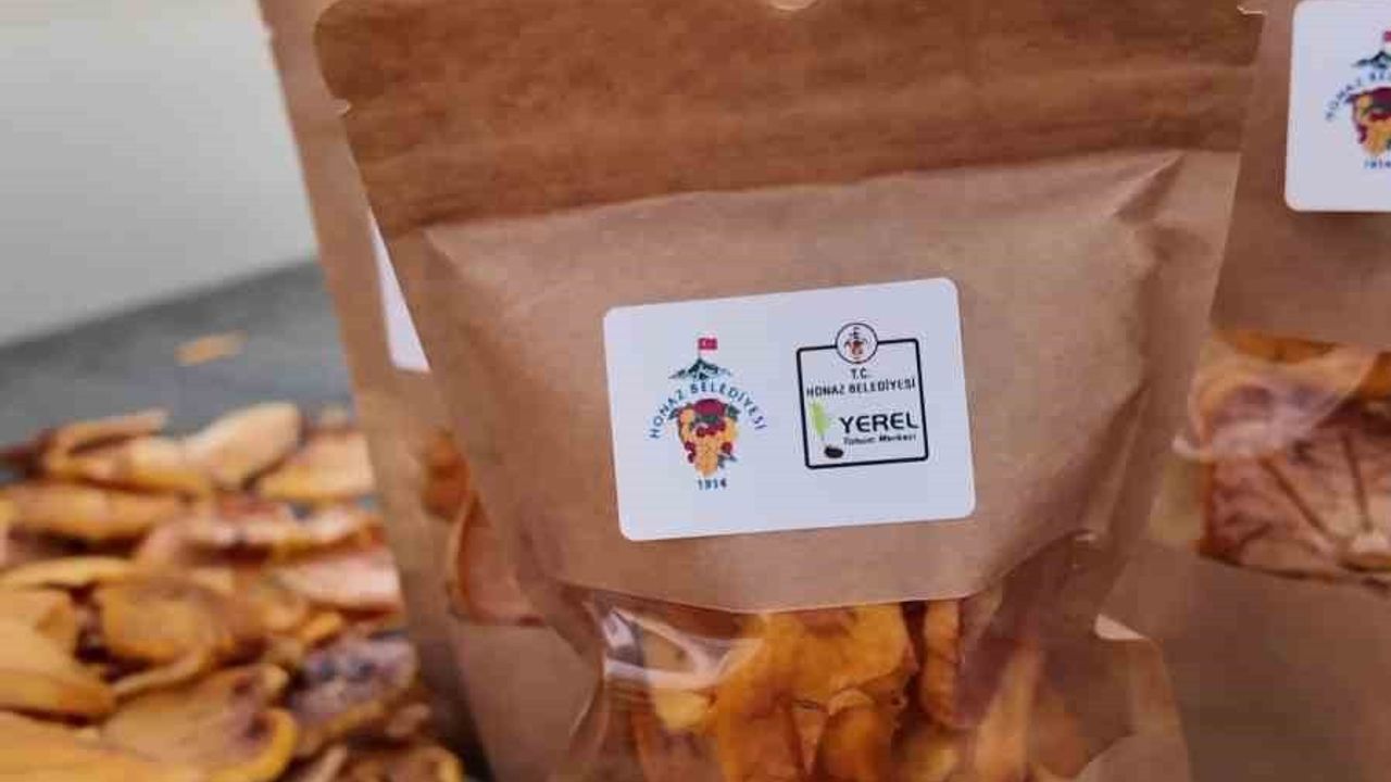 Honaz'ın cennet hurması cipsi sofralara ulaşıyor: Hijyenik ve katkısız üretim