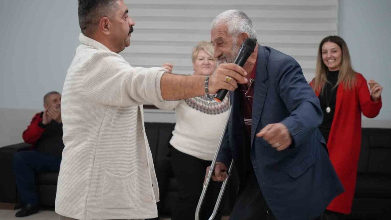 Huzur Bocce Ligi kapsamında Bayburt’ta huzurevi sakinleri kaynaştı