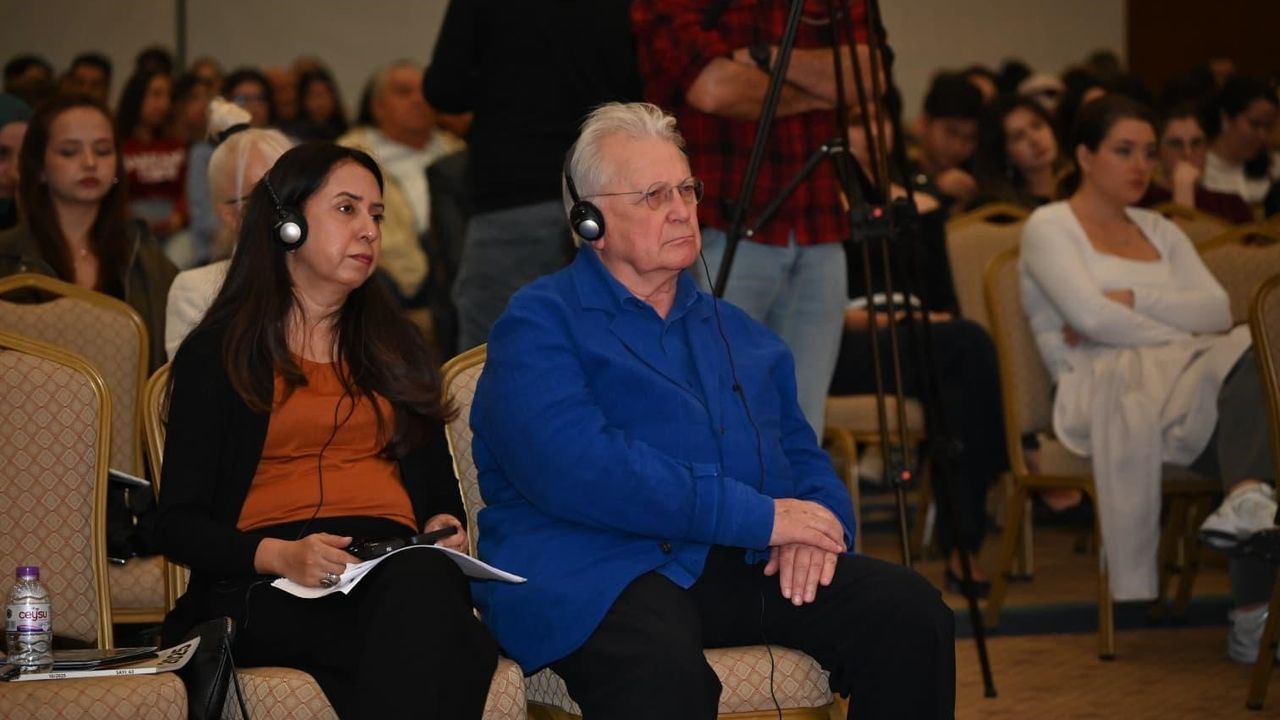 IABA 2025 Kepez’te açıldı: Kocagöz, Pil Fabrikası’nda 'geçmişle gelecek' vizyonuna vurgu yaptı