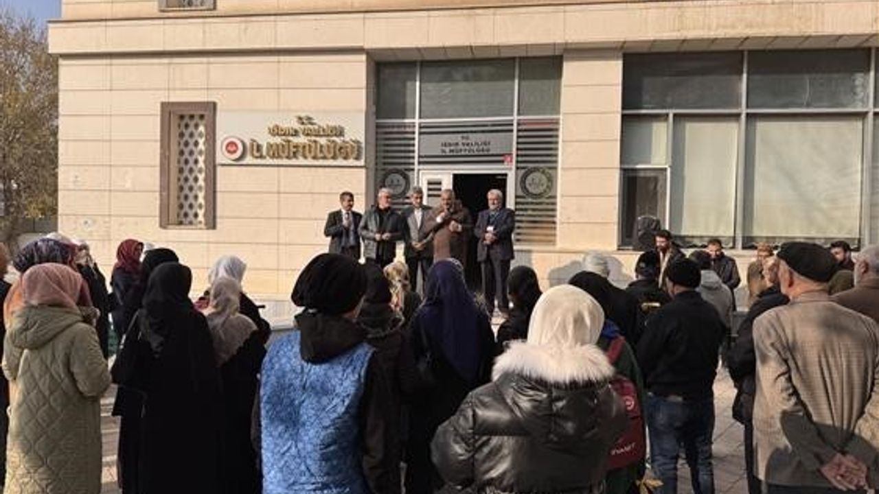 İğdır’da Diyanet İşleri Başkanlığı organizasyonuyla umre yolcuları dualarla uğurlandı