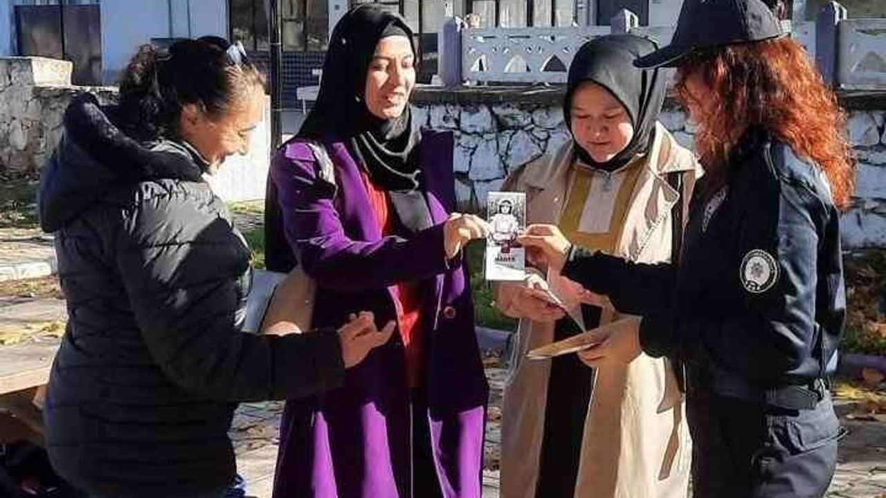 İhsaniye'de polis ve KADEM işbirliğiyle kadına yönelik şiddet eğitimi ve KADES tanıtımı