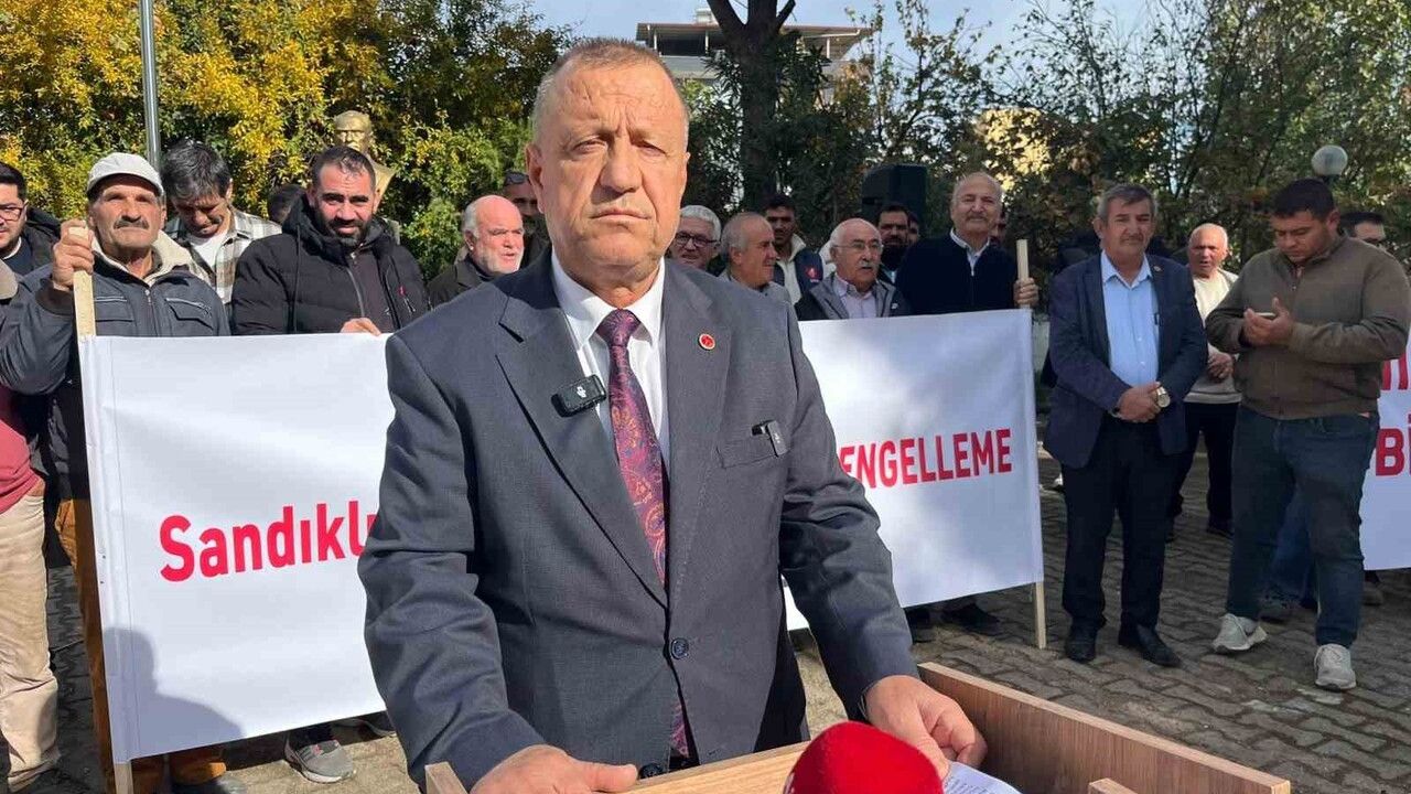 İncirliova Sandıklı Mahallesi'nde 1 milyar 302 milyon TL'lik altyapı yatırımının garantörlüğü mecliste reddedildi, mahalle halkı tepki gösterdi