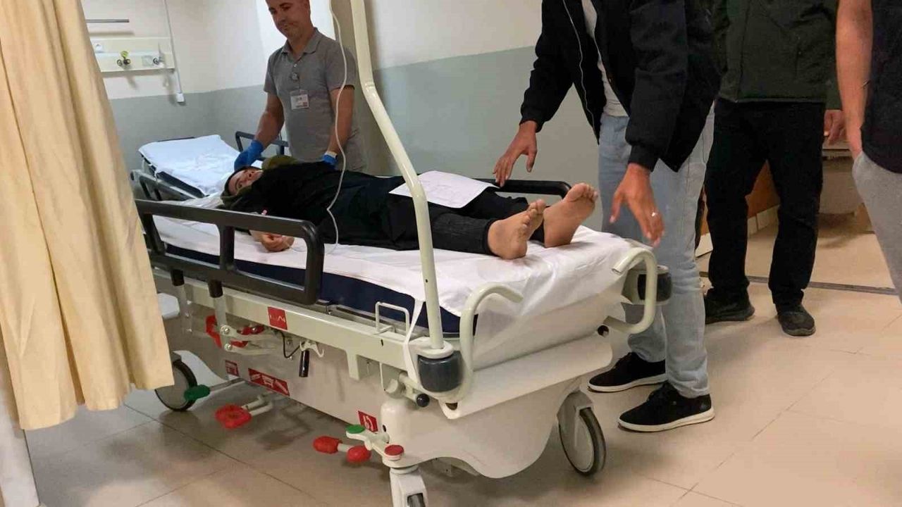 İnegöl'de çadır kentte telefon şarjı sırasında akıma kapılan 17 yaşındaki genç kız hastaneye kaldırıldı