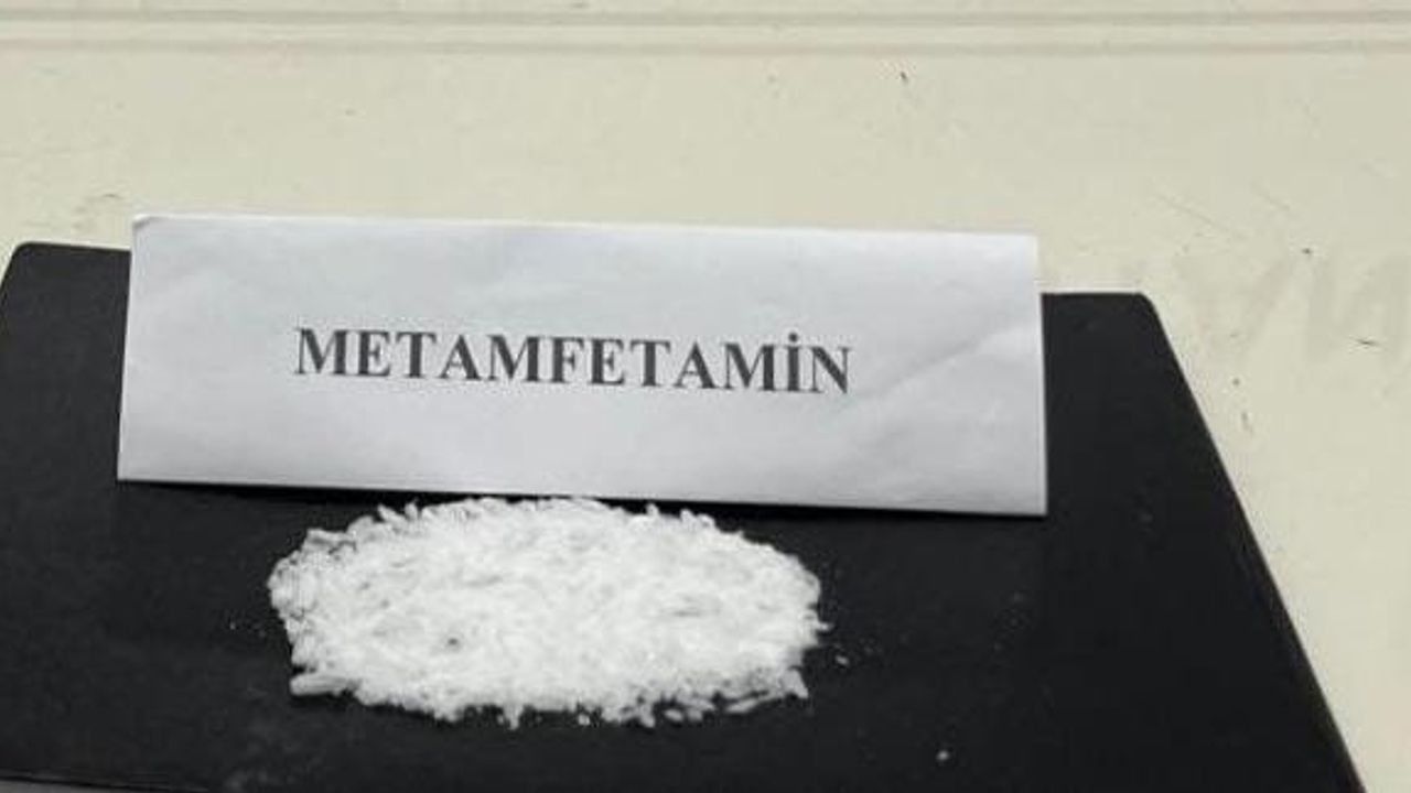 İnegöl'de jandarma kovalamacası sonucu metanfetamin ele geçirildi