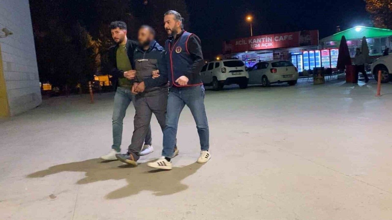 İnegöl'de otobüste yakalanan hükümlü Sezer K. gözaltına alındı