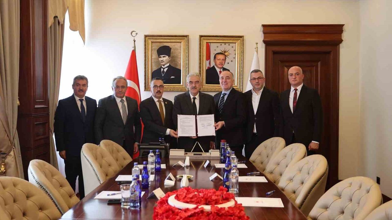 İnegöl Yeniceköy'e 6 Sınıflı Anaokulu İçin Protokol İmzalandı