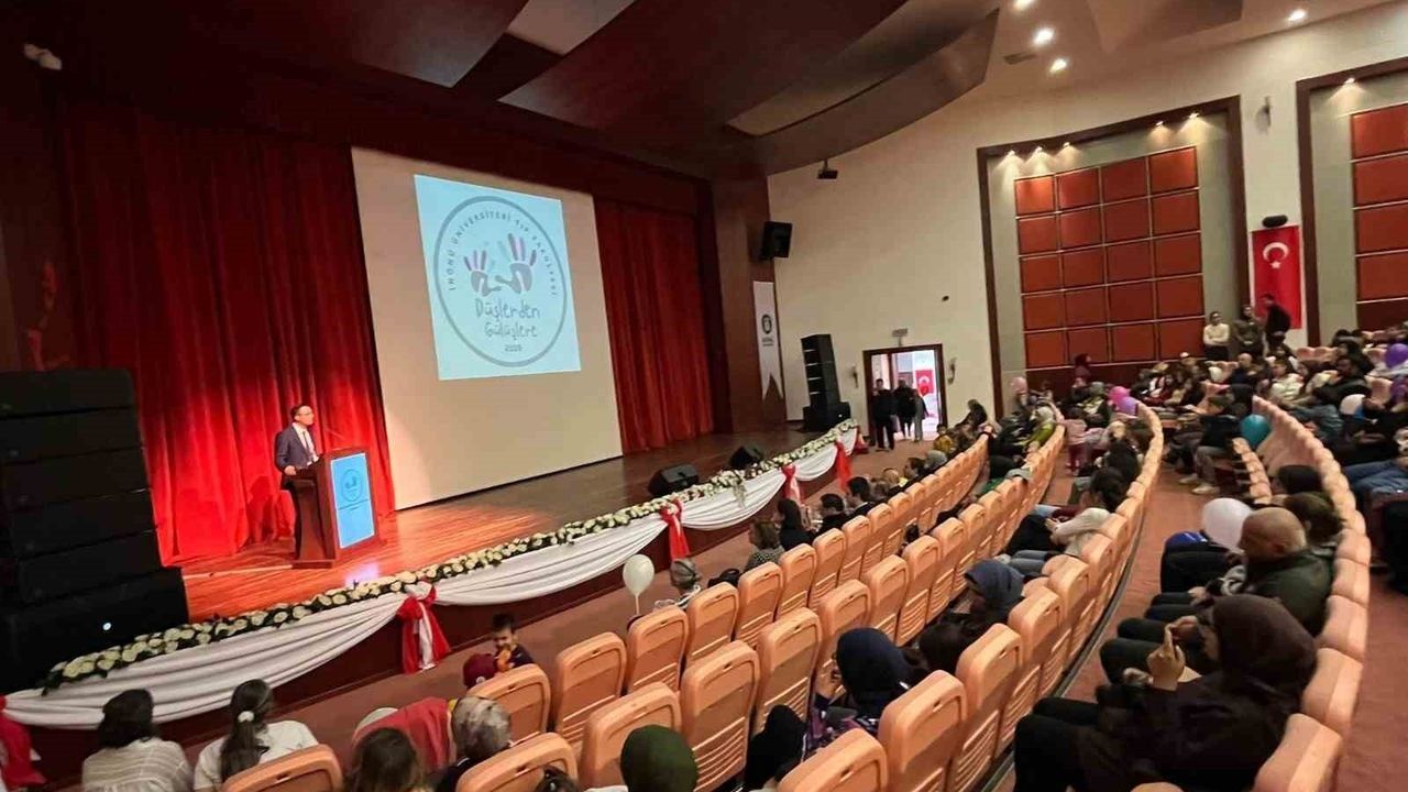 İnönü Üniversitesi'nde 6. Geleneksel 'Mavi Halka Diyabetlileri ve Diyabet Gönüllüleri' Etkinliği Yapıldı