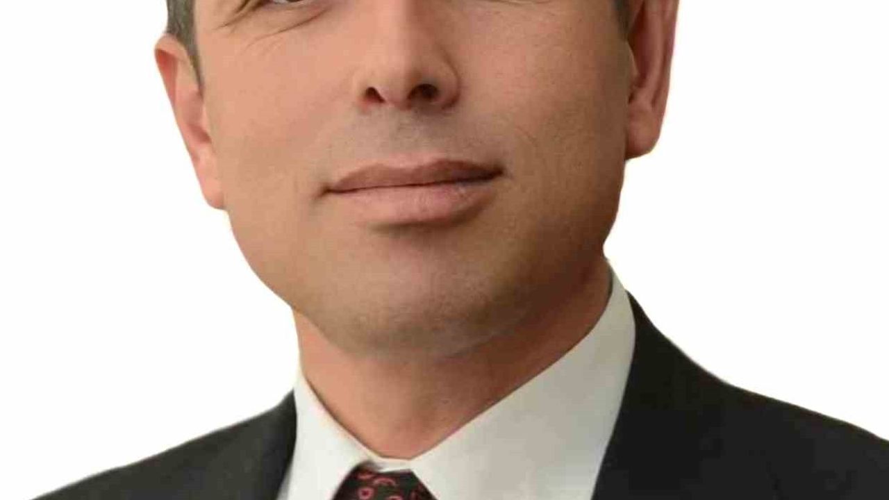 İshak Çelebi: 10 Kasım ara tatile denk gelmemeli, okullarda törenle anılmalı