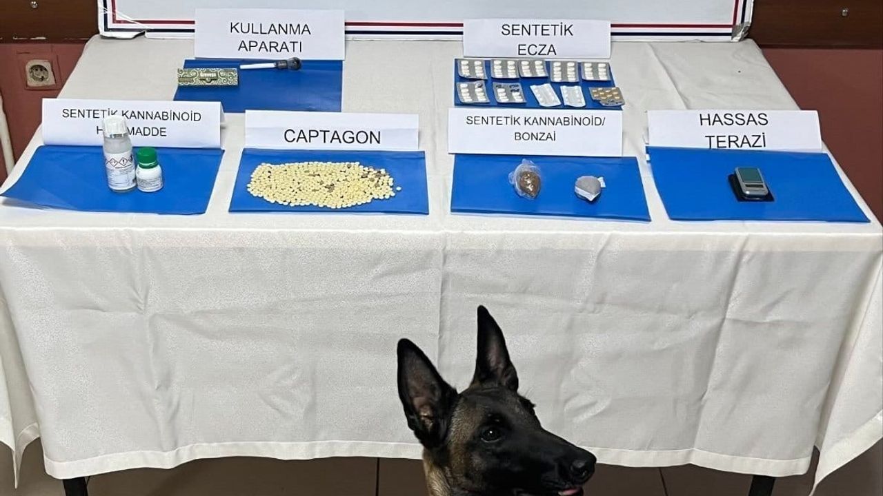 İskenderun’da Jandarma Operasyonunda Çok Sayıda Uyuşturucu Madde Ele Geçirildi