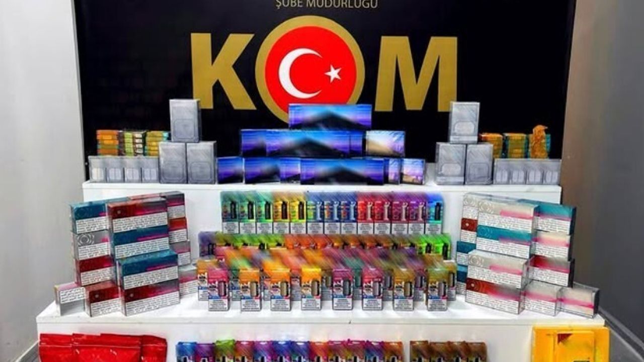 Isparta’da KOM Operasyonu: Yüzlerce Kaçak Tütün Ürünü Ele Geçirildi
