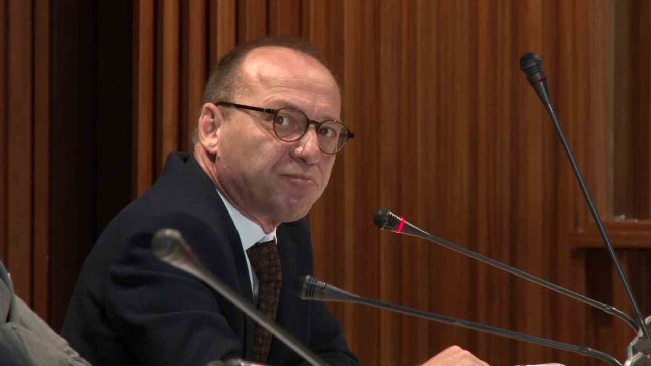 İstanbul'da özel günlerde metrobüsler Fatih Sultan Mehmet Köprüsü'nü kullanacak